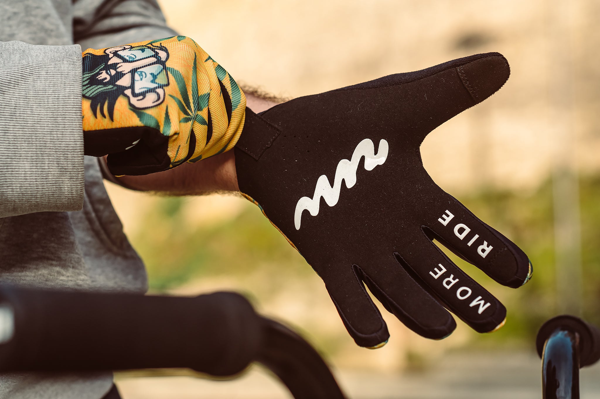 Bike gloves - OkBoomer | More strong slip – on, touchscreen Protection grip Ride and